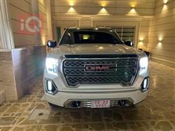 GMC Sierra